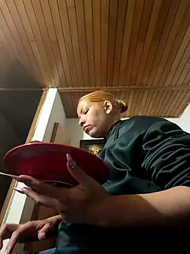 THEBOSSLARA online show from 12/19/25, 11:23