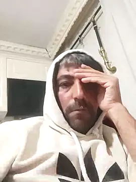 Snapshot of Muratcanik44 chatting on 03/08/26, 11:41 Muratcanik44 online show from 03/08/26, 11:41