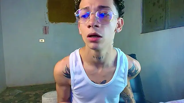 Snapshot of mateodeamjo chatting on 03/10/26, 03:00 mateodeamjo online show from 03/10/26, 03:00