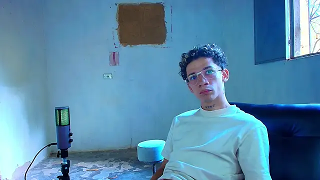 Snapshot of mateodeamjo chatting on 03/21/26, 05:38 mateodeamjo online show from 03/21/26, 05:38