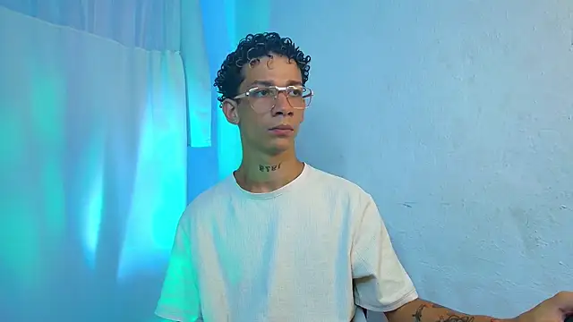 Snapshot of mateodeamjo chatting on 04/10/26, 01:22 mateodeamjo online show from 04/10/26, 01:22