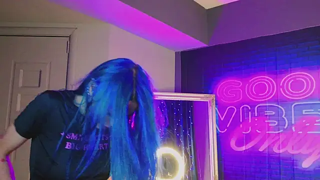 Snapshot of AriaVoss chatting on 12/07/24, 08:38 AriaVoss online show from 12/07/24, 08:38