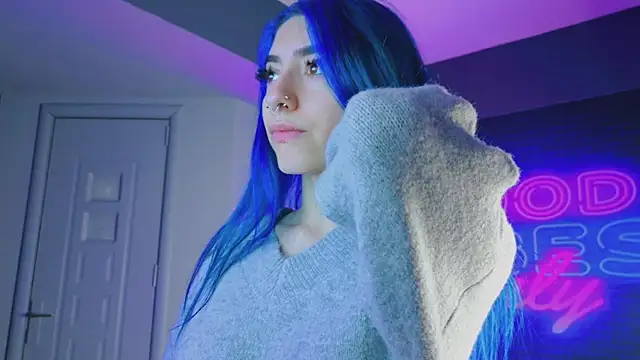 Snapshot of AriaVoss chatting on 12/08/24, 08:36 AriaVoss online show from 12/08/24, 08:36