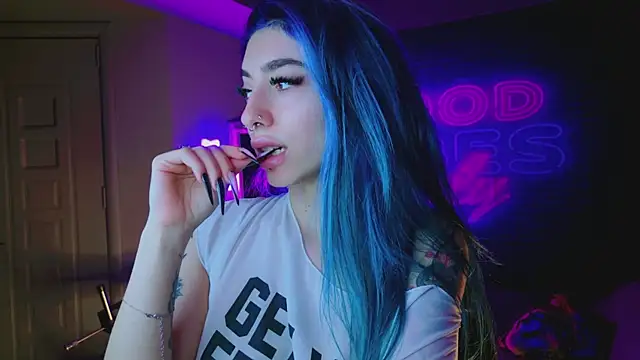 Snapshot of AriaVoss chatting on 01/23/25, 08:45 AriaVoss online show from 01/23/25, 08:45