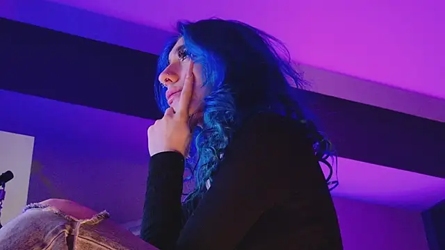 Snapshot of AriaVoss chatting on 02/15/25, 02:26 AriaVoss online show from 02/15/25, 02:26