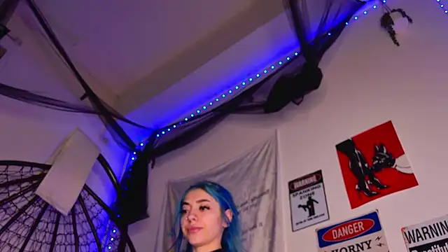 Snapshot of AriaVoss chatting on 03/09/26, 09:30 AriaVoss online show from 03/09/26, 09:30