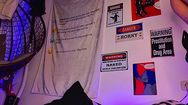 Snapshot of AriaVoss chatting on 03/19/26, 09:52 AriaVoss online show from 03/19/26, 09:52