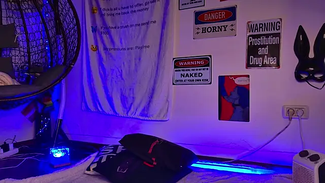 Snapshot of AriaVoss chatting on 04/03/26, 08:40 AriaVoss online show from 04/03/26, 08:40