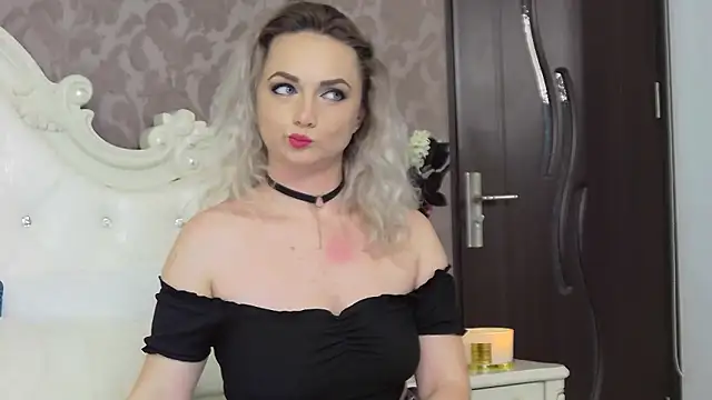 EllianaReese online show from 02/12/25, 05:37