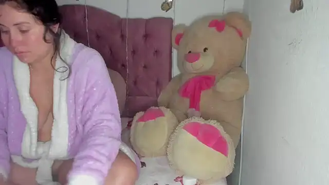 Dana Jeins online show from 04/14/26, 01:17