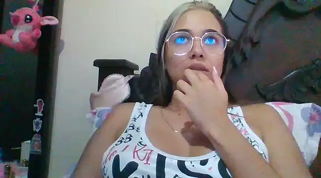 trianabell online show from 12/26/24, 10:20