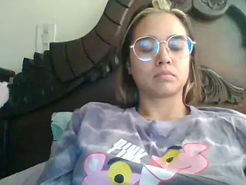 trianabell online show from 01/04/25, 05:26