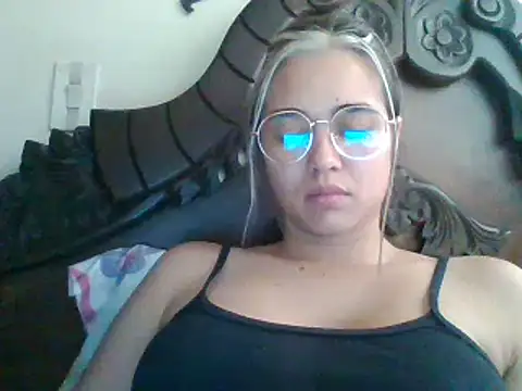 trianabell online show from 01/21/25, 08:54