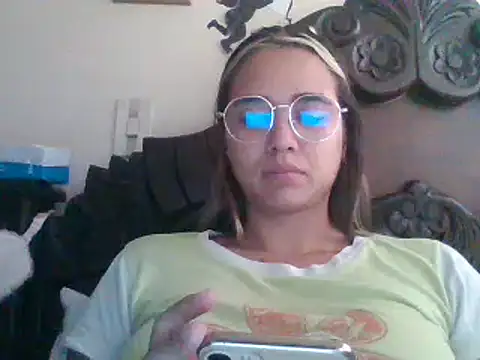 trianabell online show from 03/10/25, 04:57