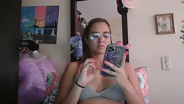 trianabell online show from 04/14/26, 04:35