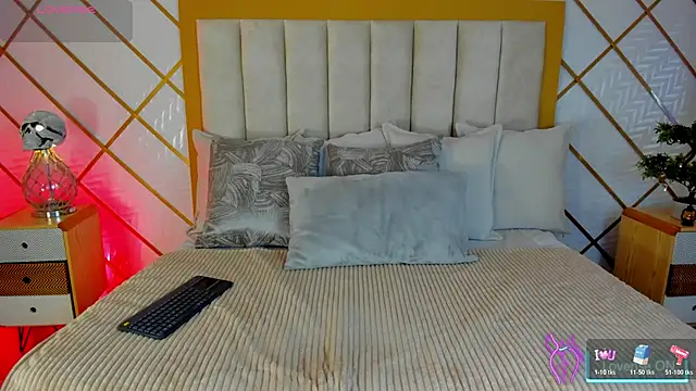 Snapshot of TamyHoney chatting on 10/27/25, 12:26 TamyHoney online show from 10/27/25, 12:26