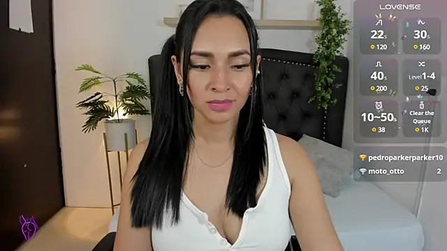 Snapshot of abril_71 chatting on 01/25/25, 05:51 abril 71 online show from 01/25/25, 05:51