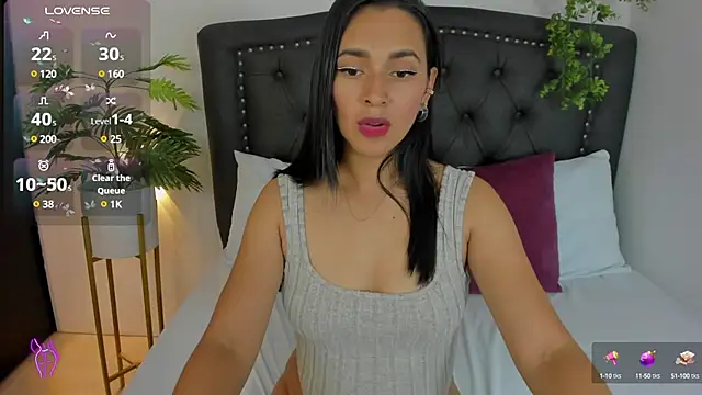 Snapshot of abril_71 chatting on 03/05/25, 02:46 abril 71 online show from 03/05/25, 02:46