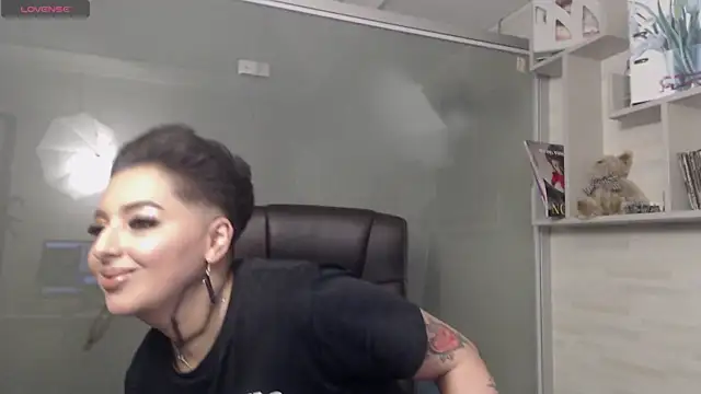 BustyAllyy online show from 01/16/25, 08:46