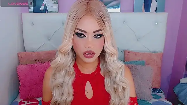 Snapshot of Amanda_bigx chatting on 04/11/26, 06:40 Amanda bigx online show from 04/11/26, 06:40