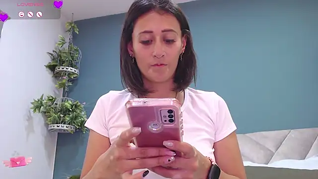 SharisWillian online show from 02/08/25, 03:08