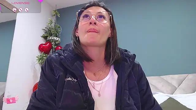 SharisWillian online show from 02/25/25, 03:31