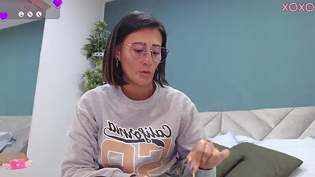 SharisWillian online show from 09/30/25, 03:44