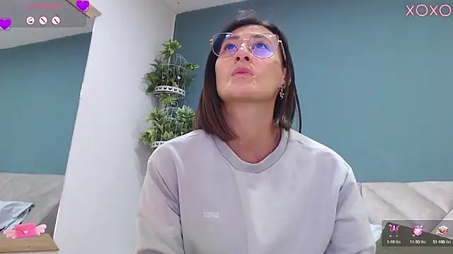 SharisWillian online show from 10/04/25, 04:10