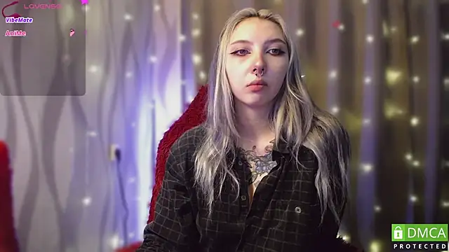 JustMeowGirl online show from 01/20/25, 04:54