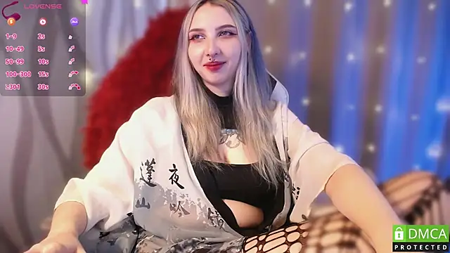 JustMeowGirl online show from 02/28/25, 05:48