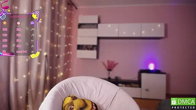 JustMeowGirl online show from 10/08/25, 03:59