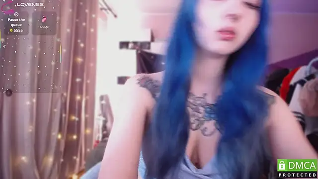 JustMeowGirl online show from 01/11/26, 05:12