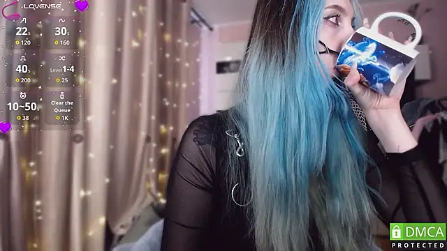 Snapshot of JustMeowGirl chatting on 03/08/26, 05:44 JustMeowGirl online show from 03/08/26, 05:44