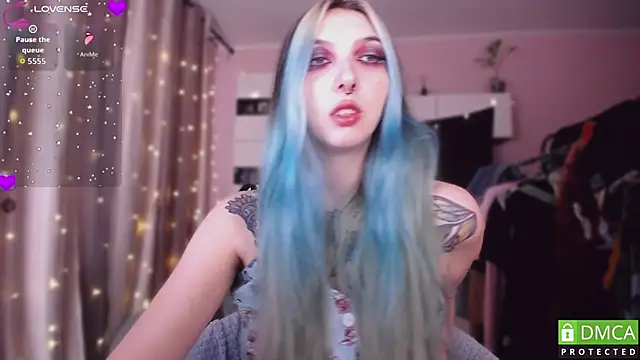 Snapshot of JustMeowGirl chatting on 03/15/26, 05:46 JustMeowGirl online show from 03/15/26, 05:46