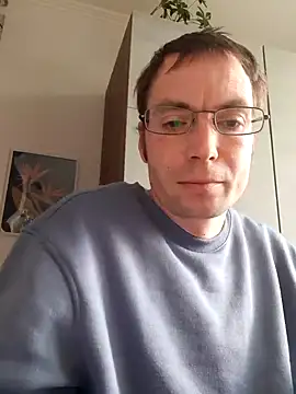 Snapshot of Schnubby1 chatting on 01/23/25, 12:52 Schnubby1 online show from 01/23/25, 12:52