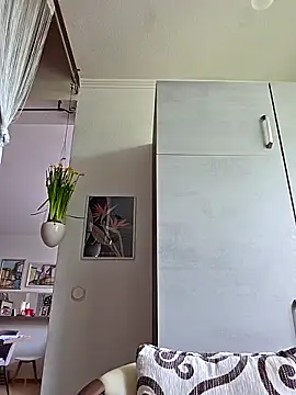 Snapshot of Schnubby1 chatting on 03/14/25, 08:21 Schnubby1 online show from 03/14/25, 08:21