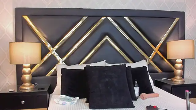 Snapshot of MiaSweeths chatting on 01/16/25, 11:58 MiaSweeths online show from 01/16/25, 11:58