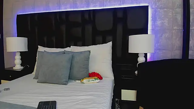 Snapshot of MiaSweeths chatting on 01/23/25, 11:37 MiaSweeths online show from 01/23/25, 11:37