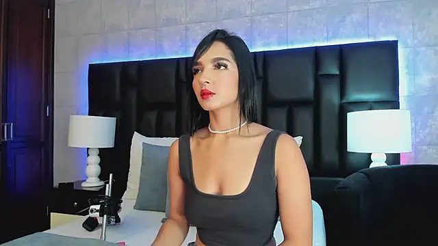 Snapshot of MiaSweeths chatting on 02/12/25, 12:01 MiaSweeths online show from 02/12/25, 12:01