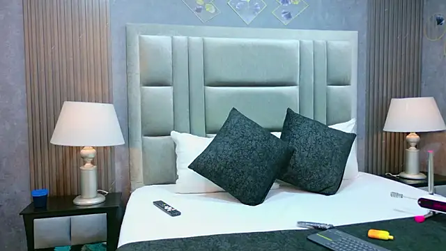 MiaSweeths online show from 01/15/26, 11:37