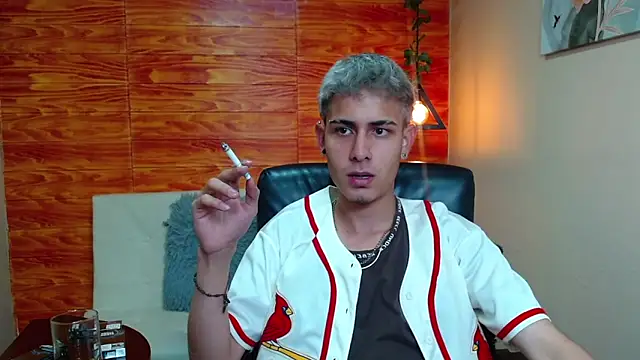 Bastiaan 28 online show from 12/20/24, 01:36