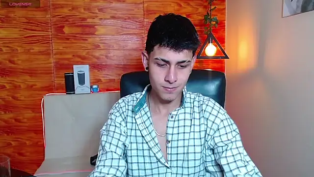 Bastiaan 28 online show from 01/25/25, 04:56