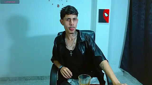 Bastiaan 28 online show from 09/12/25, 03:17