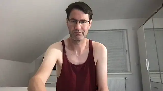 Snapshot of zxzx_cam1 chatting on 09/14/25, 09:25 zxzx cam1 online show from 09/14/25, 09:25