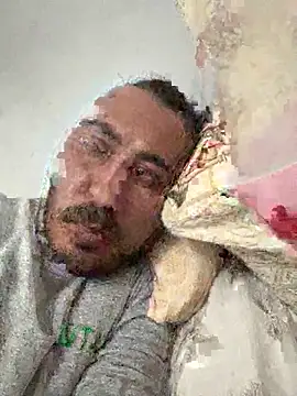 Snapshot of sikergecer3435 chatting on 03/15/26, 06:36 sikergecer3435 online show from 03/15/26, 06:36