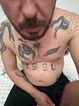 Snapshot of sikergecer3435 chatting on 04/01/26, 04:04 sikergecer3435 online show from 04/01/26, 04:04