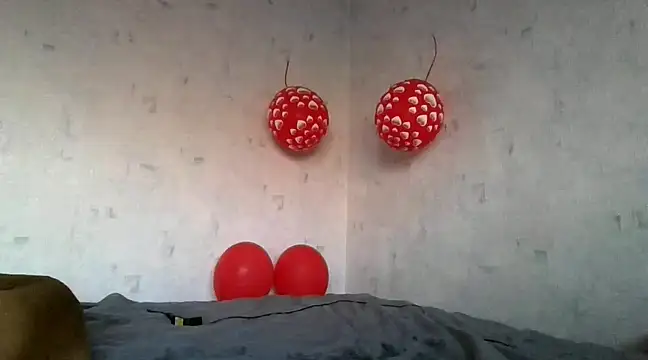 Snapshot of AngelinaLove28 chatting on 02/13/25, 02:20 AngelinaLove28 online show from 02/13/25, 02:20