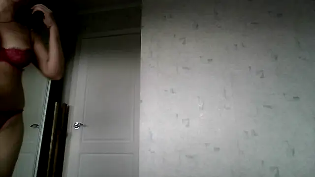 AngelinaLove28 online show from 05/18/26, 08:20