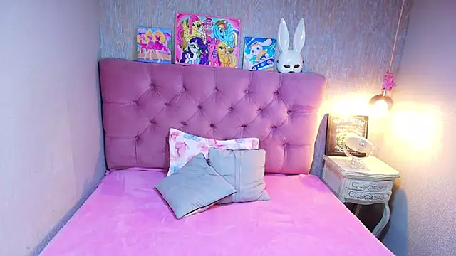 charlottemoonxz online show from 03/25/26, 07:09