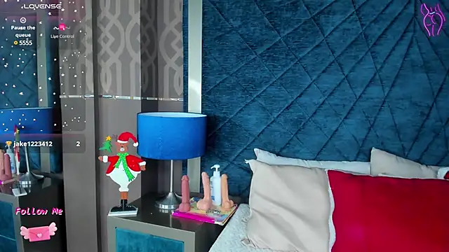 Snapshot of AdelaineBest chatting on 12/20/24, 07:44 AdelaineBest online show from 12/20/24, 07:44